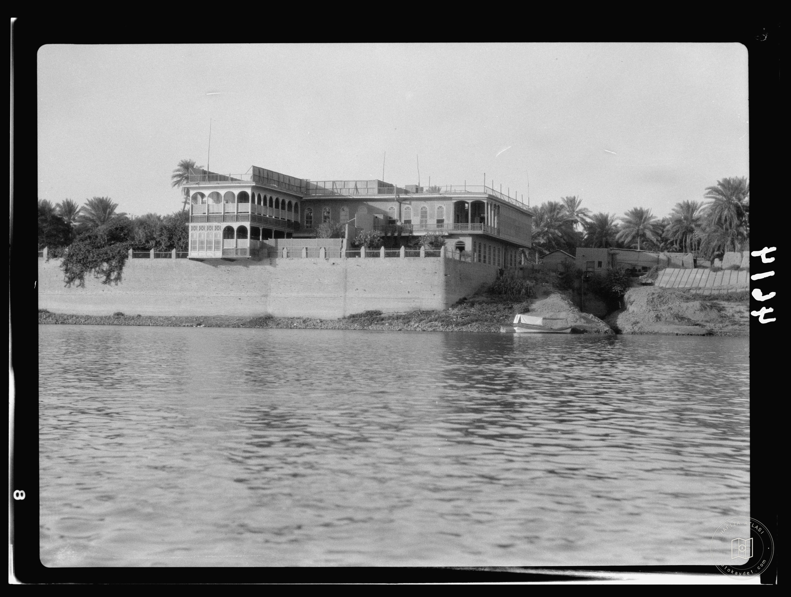 Baghdad. King Ali's residence on the Tigris