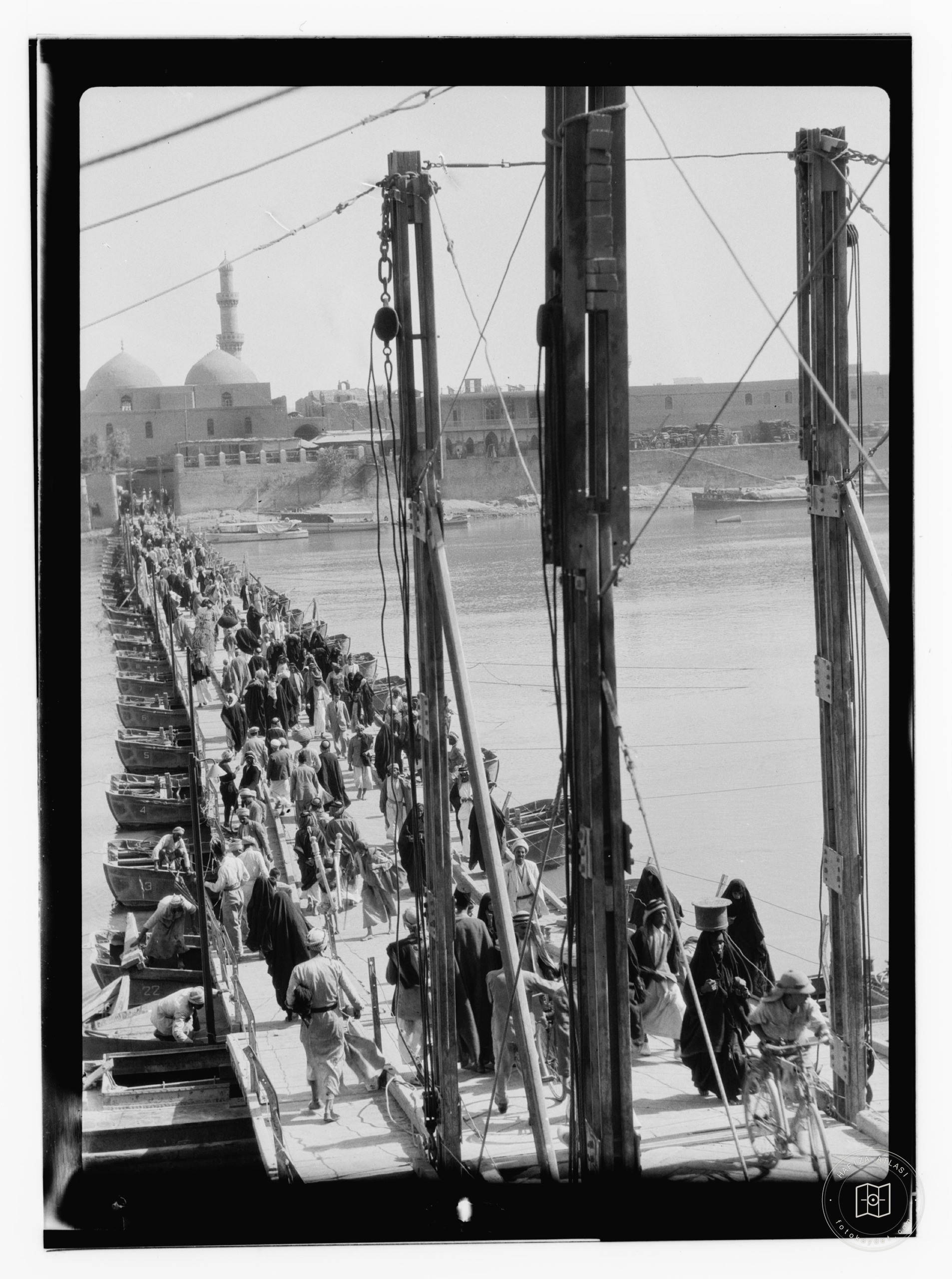 Baghdad. The Katah Bridge. Over the Tigris River looking N