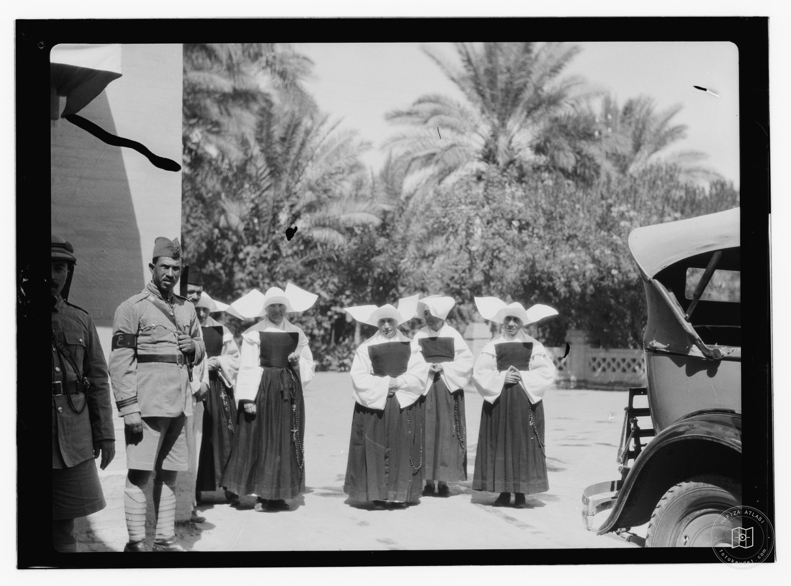 10/6/32 at the palace etc., Baghdad, nuns