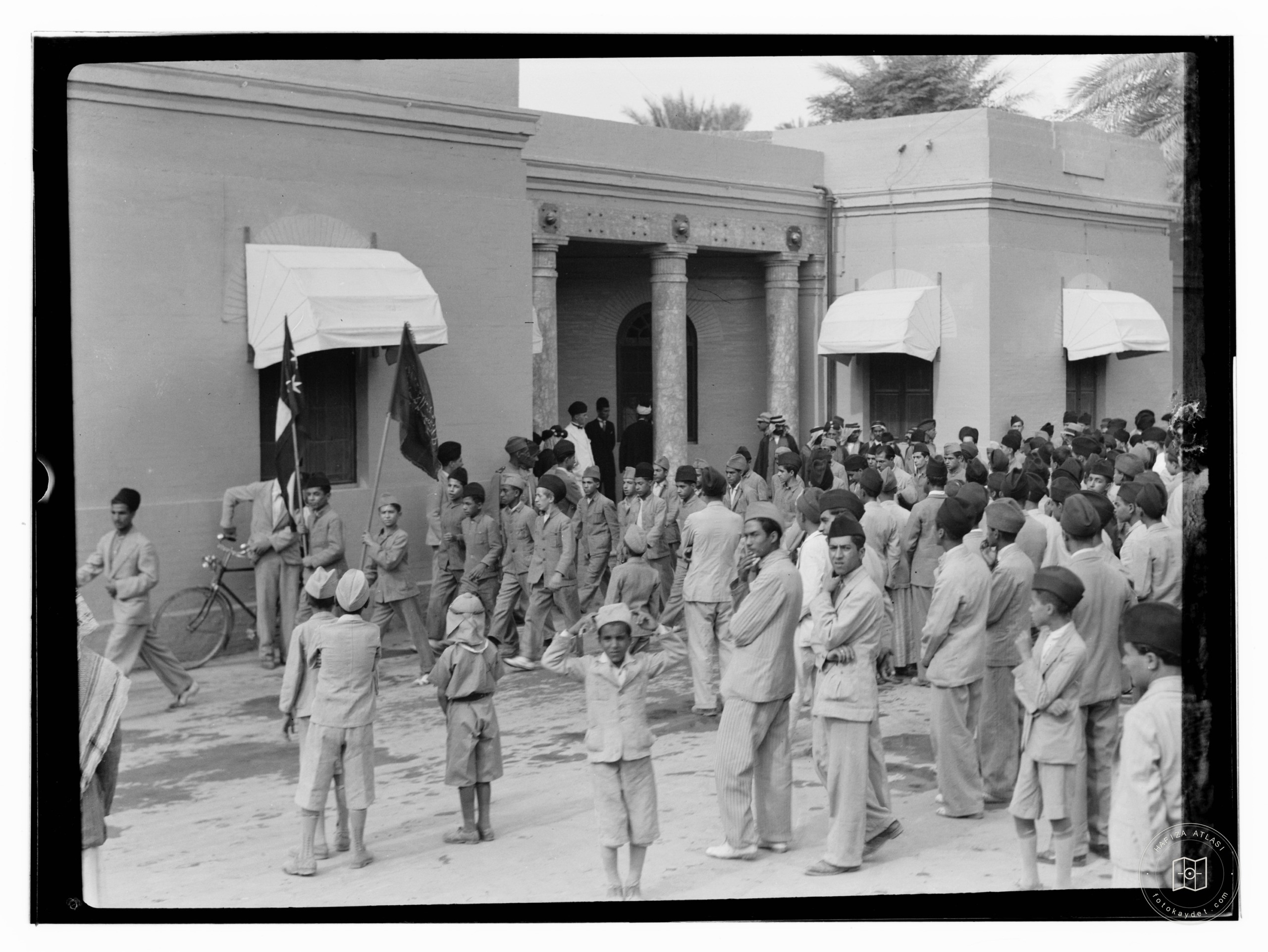 10/6/32 at the palace etc., Baghdad, parade