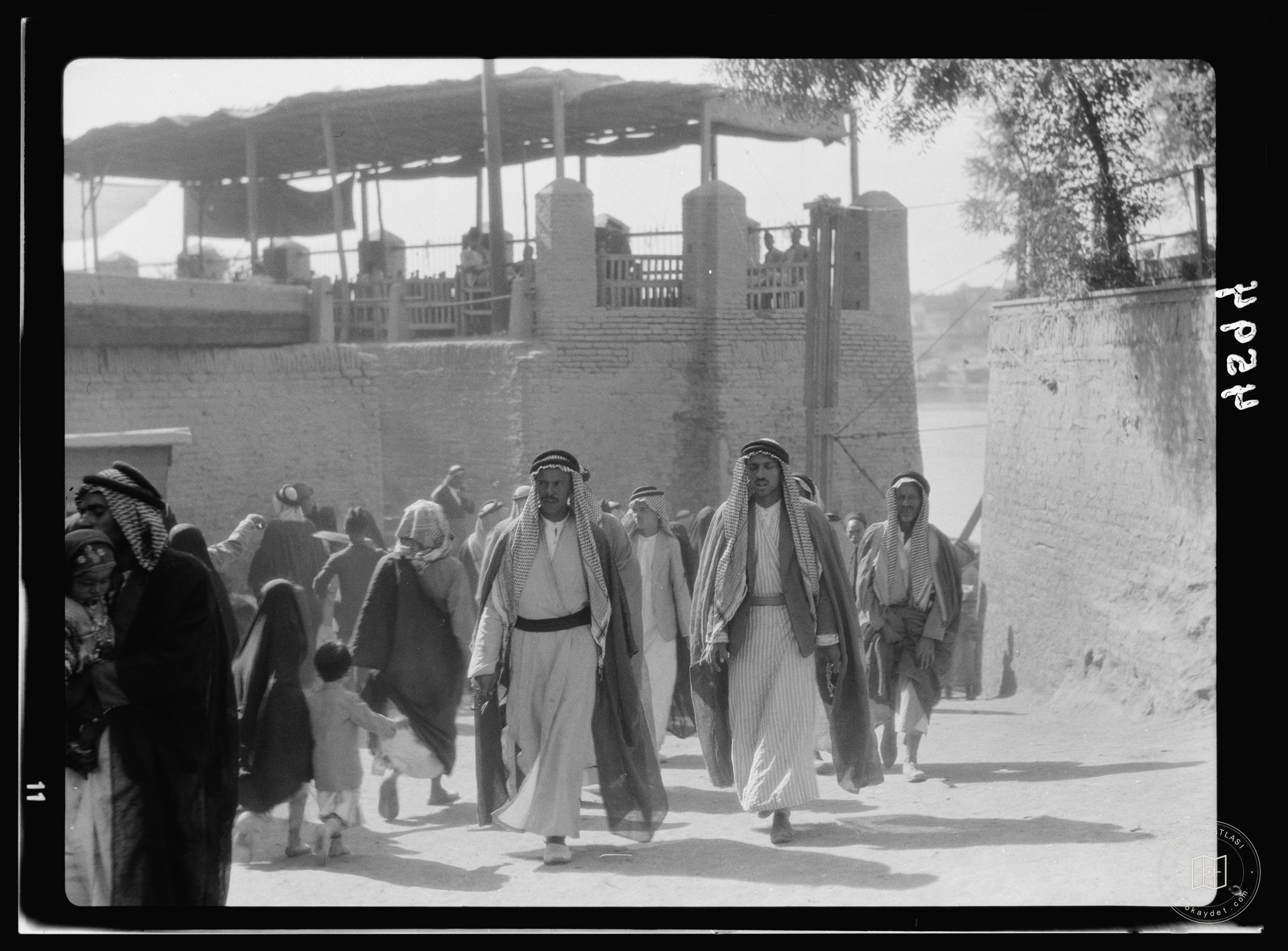 Baghdad. Iraq types. Coming off the Katah Bridge