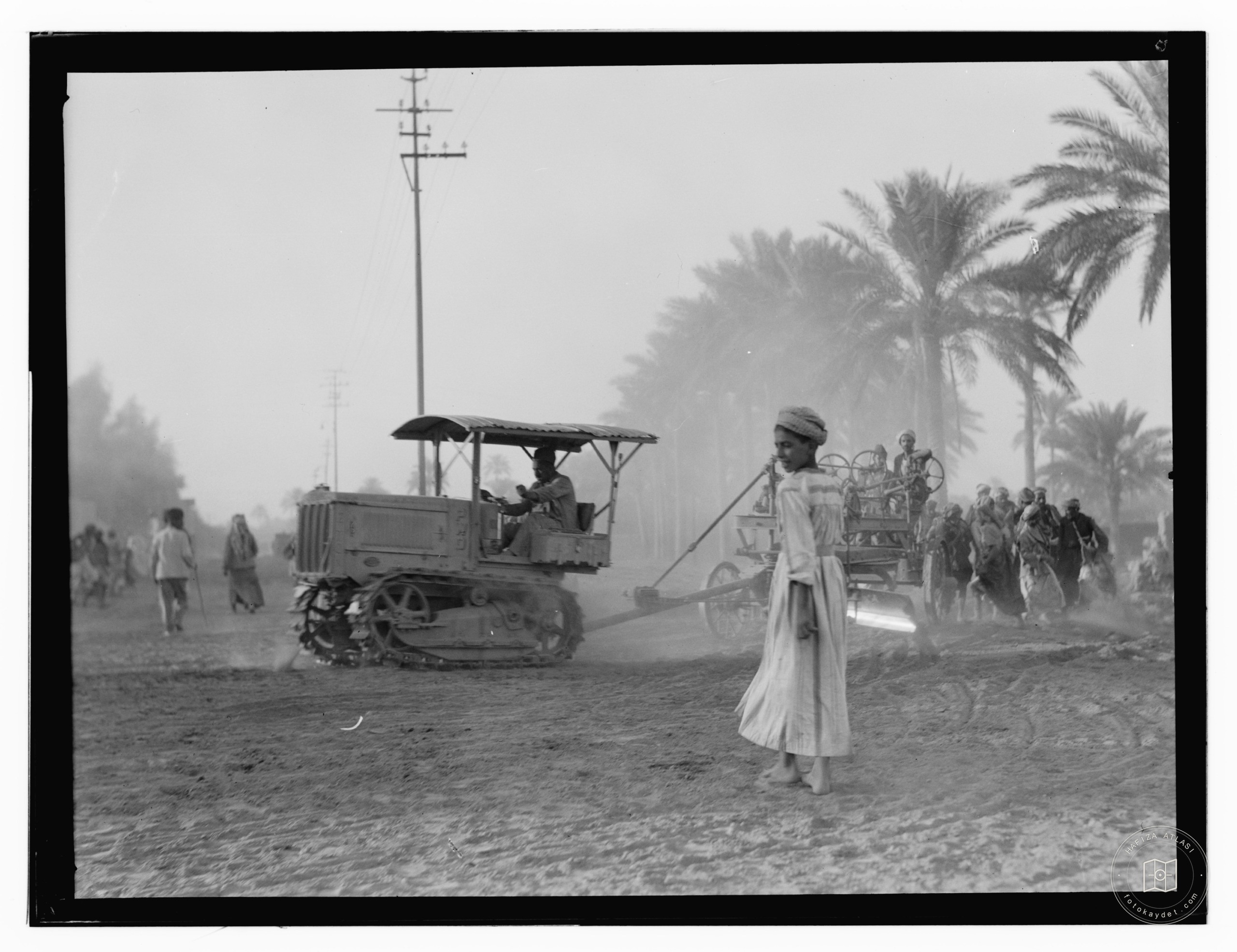 Medical College, Baghdad & road bldg. building, Tractor pulling cart