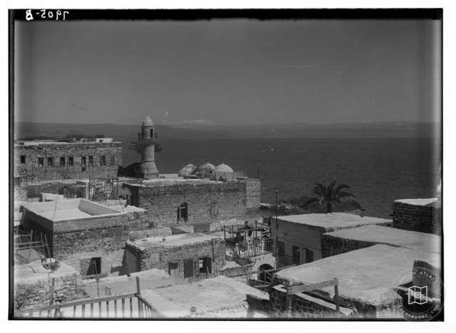Taberiye’den Hermon Dağı ve cami manzarası