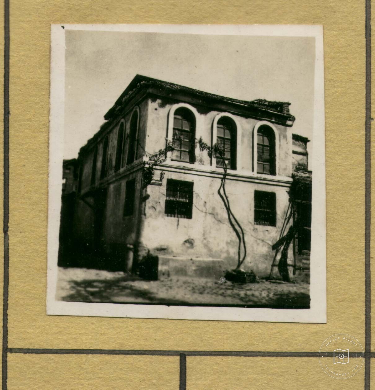 Akbıyık Hamamı Yanındaki Çeşme — Arşiv Görseli