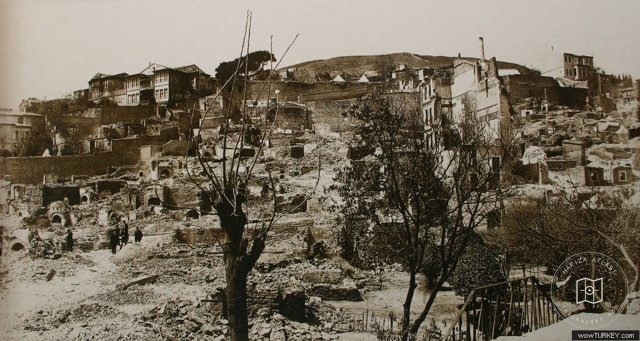 Arnavutkoyde Yangin Yeri 28nisan — 1887