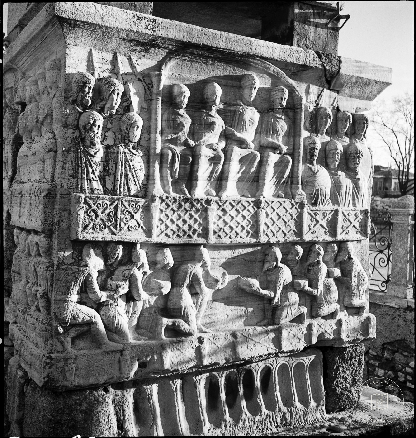 Tarihî Kent ve Yapı Görünümleri — Arşiv kaydı