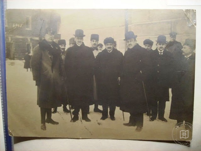 Historical Contacts — Portrait