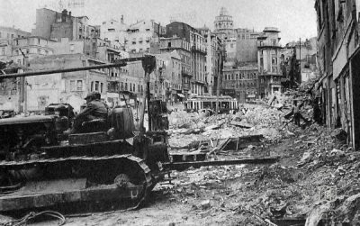 Tunc Sirman Karaköy Yikim