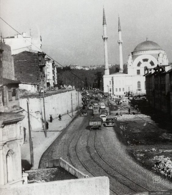 Dolmabahçe and Çırağan — Archive record