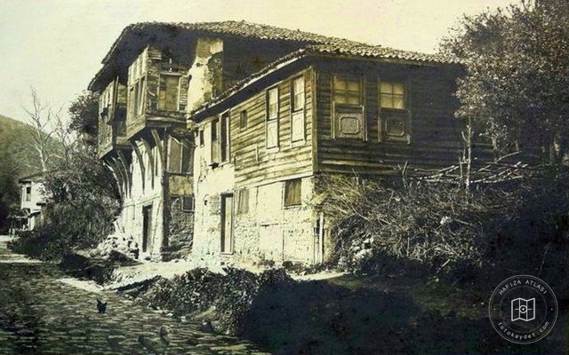 Sokaklar — Arşivden bir görünüm
