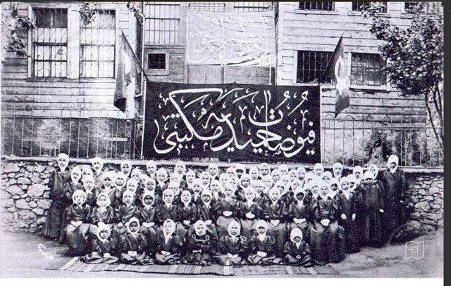Kadınlar — Arşivden bir görünüm
