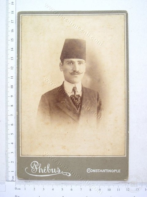 Portreler ve Yaşam — Portre ve kişi arşivi
