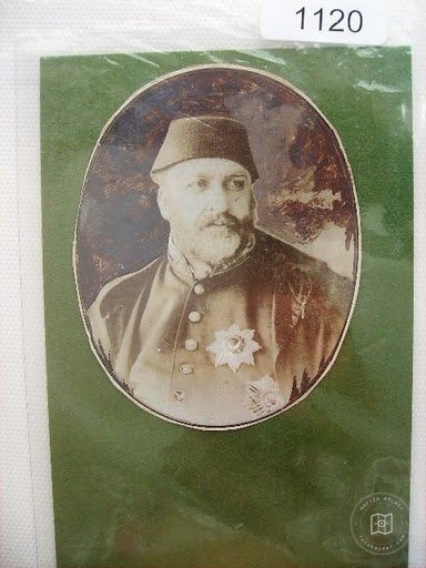 Hanedanlar — Portre / Kişi Görseli