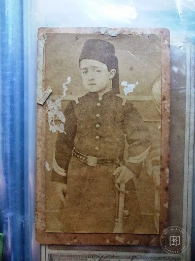 Hanedanlar — Portre / Kişi Görseli