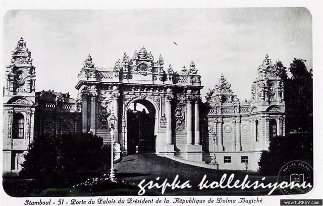 Istdolmabahce Palace Kapisi