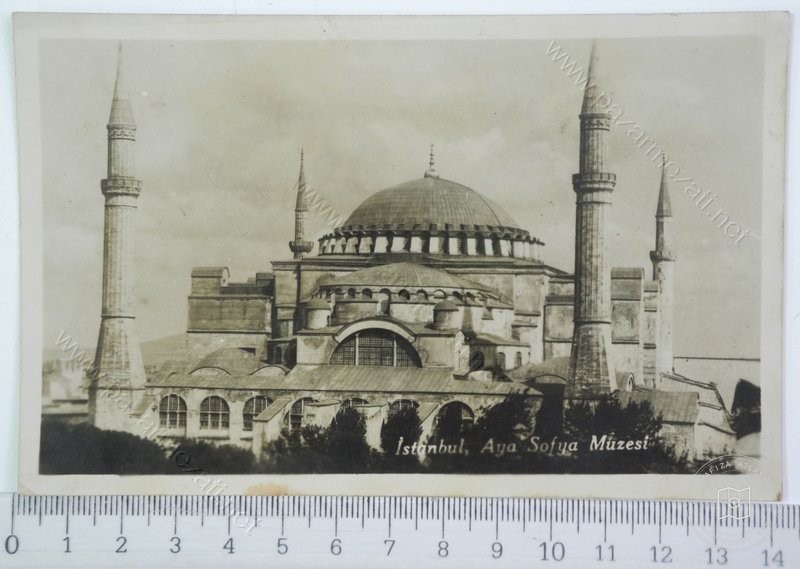 Ayasofya — Arşivden bir görünüm