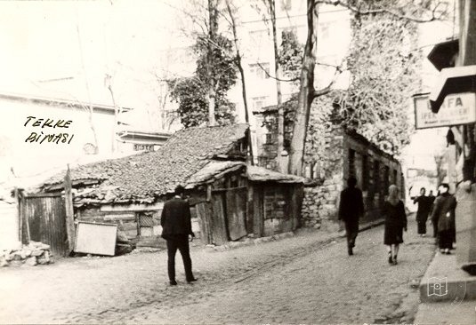İstanbul Tekkeleri — Arşivden bir görünüm