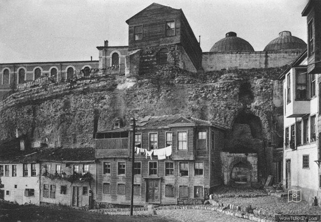 Kathman Se Hippodrome