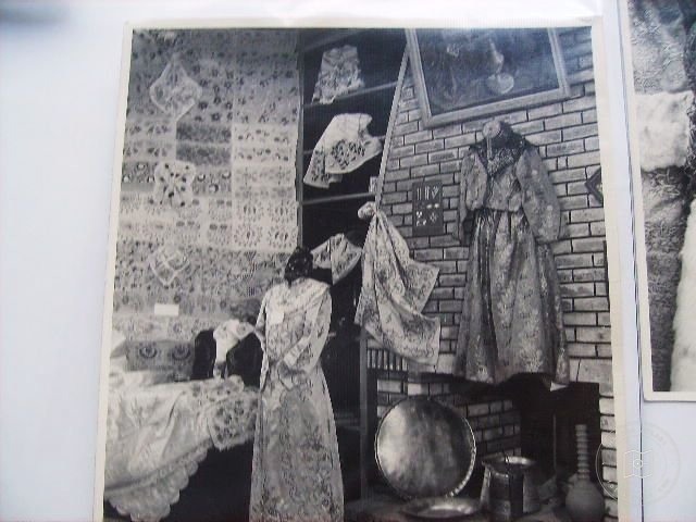 WOMEN — Archive image