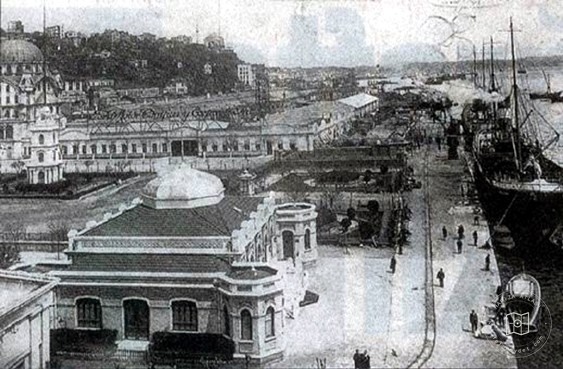 Tophane Rıhtımı ve Çeşmesi — 1930