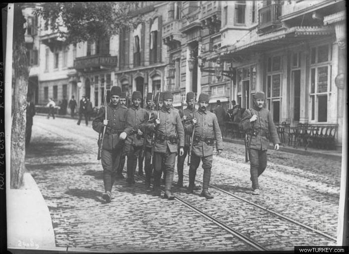Beyoğlu — Arşivden bir görünüm
