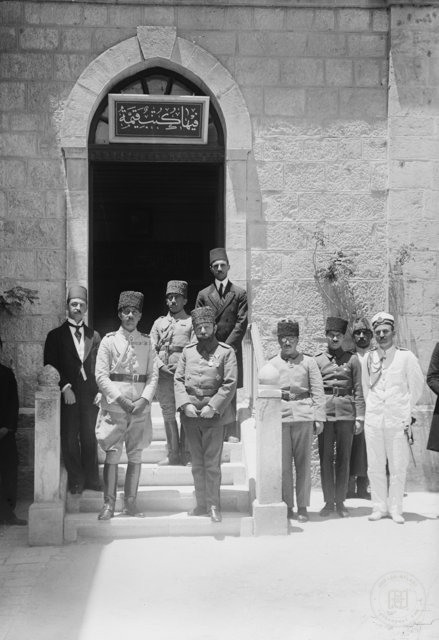Turkish Officers İn Palestine