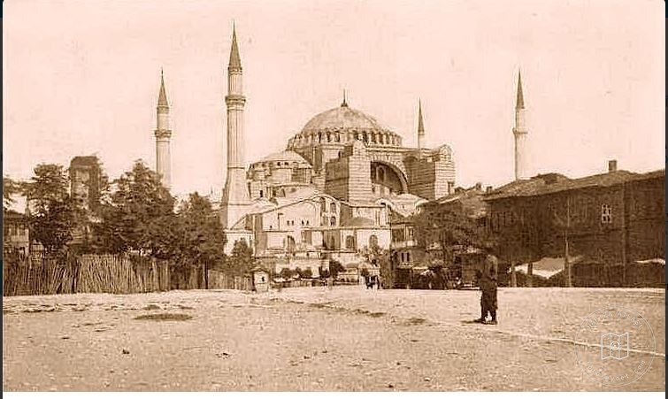 Ayasofya — Arşivden bir görünüm