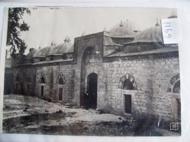 Şehzadebaşı Mosque yard