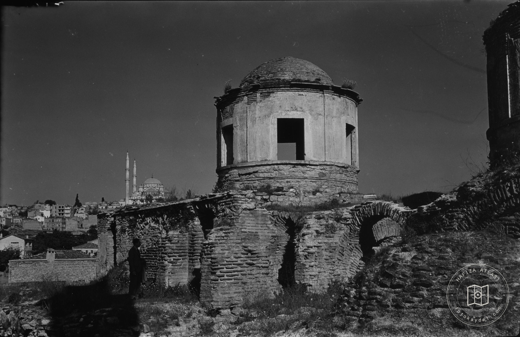 Tarihî Kent ve Yapı Görünümleri — Arşiv kaydı