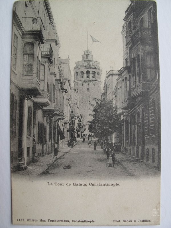 Galata Kulesi’ne Açılan Sokak
