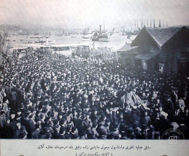 Manyasîzâde Refik Bey'in Cenâze Alayı