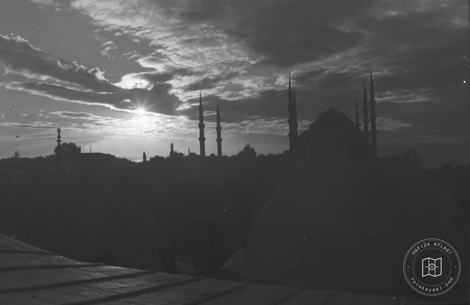 Tarihî Kent ve Yapı Görünümleri — Arşiv Görseli