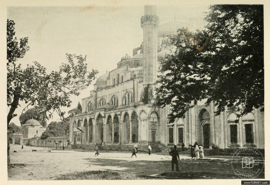 Ehzadebasi Mosque