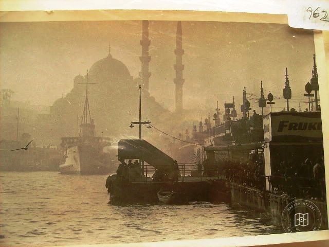 Galata Bridge — Archive image