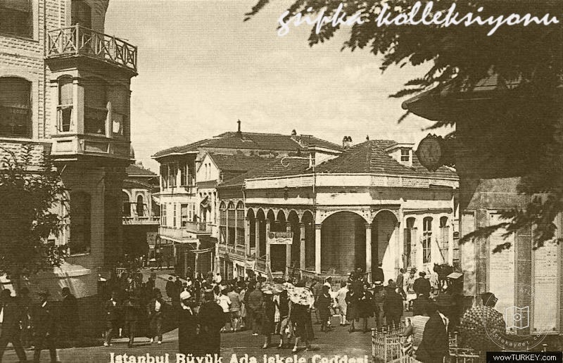 Büyükada İskele Caddesi