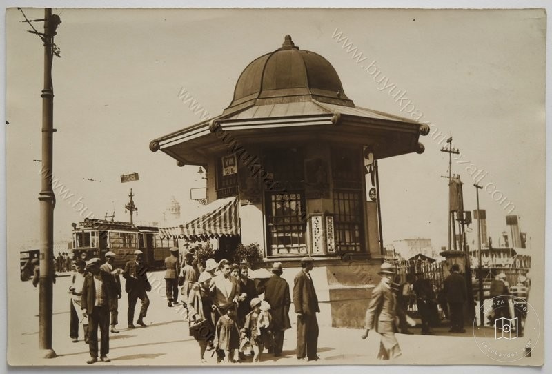 Galata Köprüsü — Arşivden bir görünüm