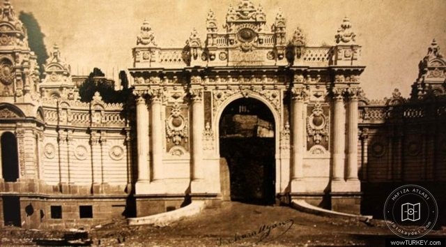 Dolmabahçe and Çırağan — View from the archive