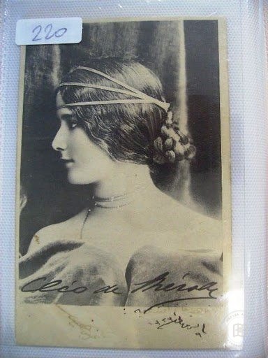 WOMEN — Archive image