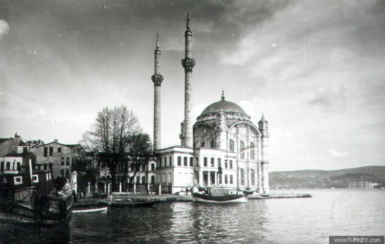 Ortaköy Mosque 5-pg