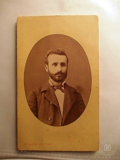 Portreler ve Yaşam — Portre / Kişi Görseli