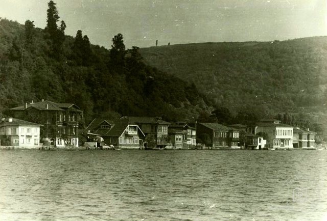 Boğaziçi — Arşivden bir görünüm