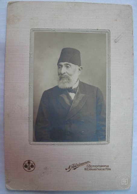Portreler ve Yaşam — Portre ve kişi arşivi