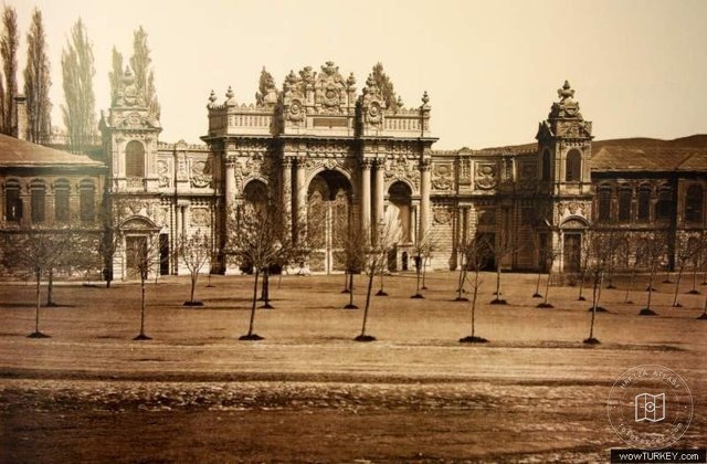 Dolmabahçe and Çırağan — View from the archive
