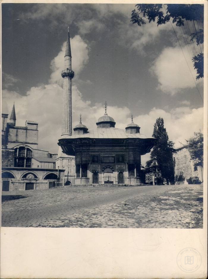 III. Ahmed Çeşmesi — Arşivden bir görünüm