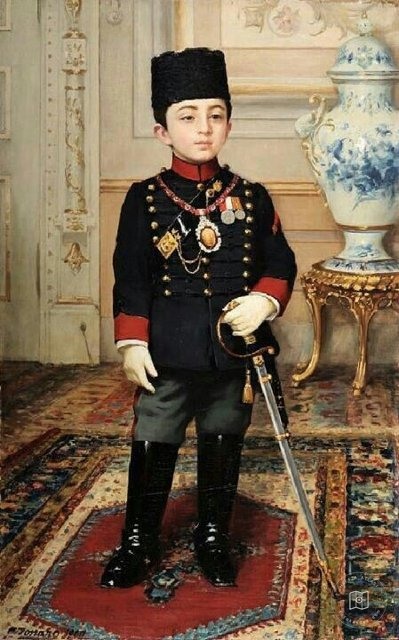 Hanedanlar — Portre / Kişi Görseli