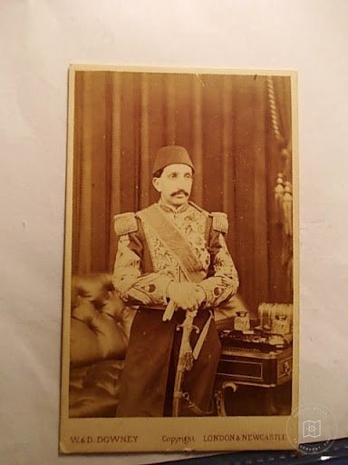 Hanedanlar — Portre / Kişi Görseli