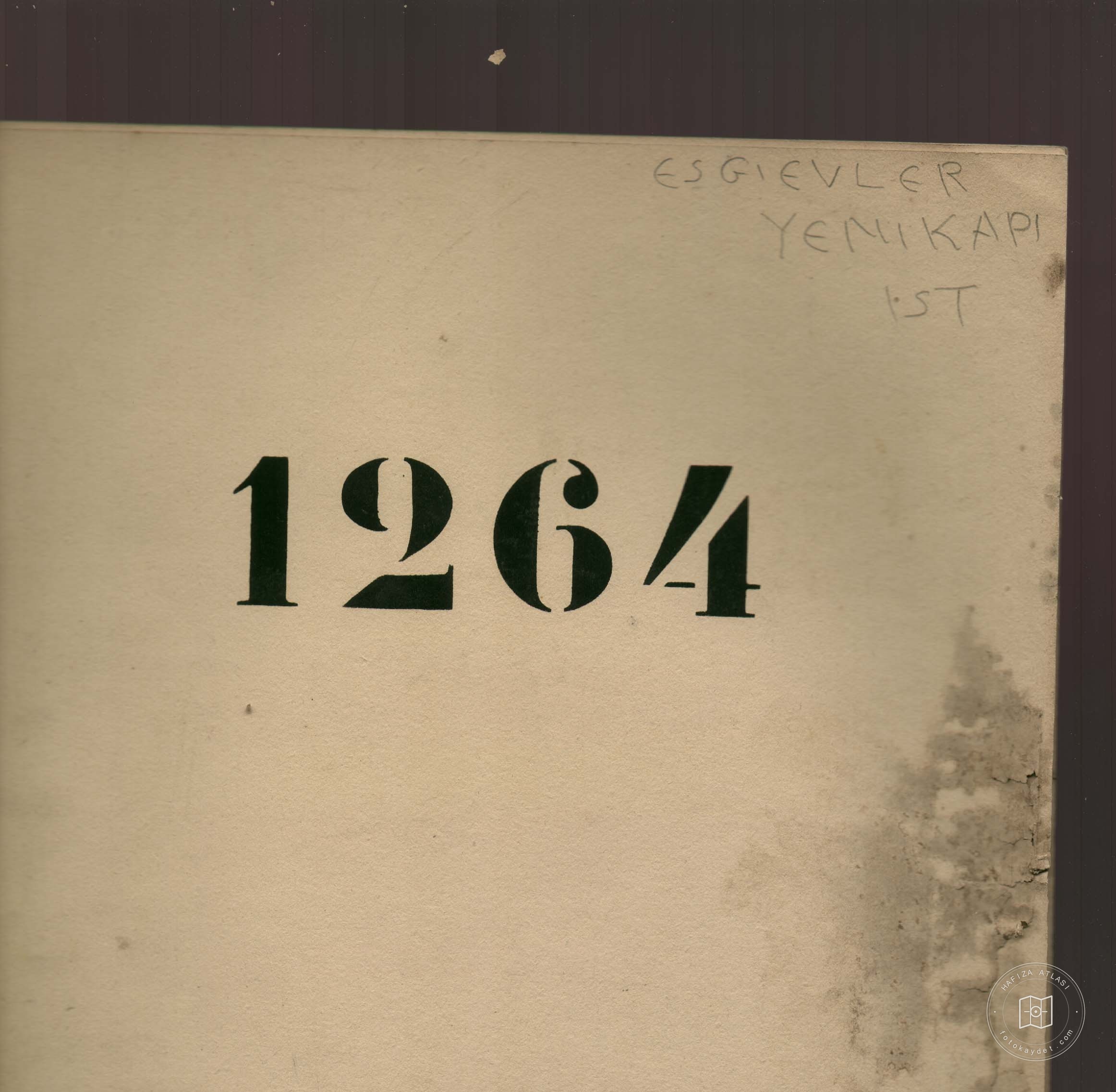 Old HOUSES — Document