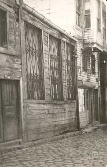 İstanbul Tekkeleri — Arşivden bir görünüm