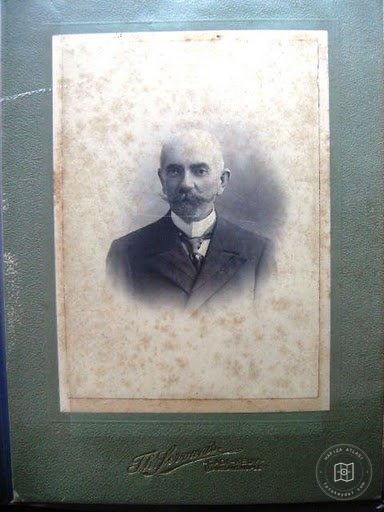 Portreler ve Yaşam — Portre / Kişi Görseli
