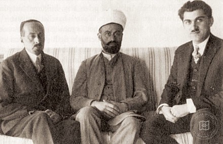abdülbaki dede in the middle left of the island